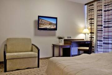 Фото номера Двухместный номер с 2 отдельными кроватями Отель Hotel SPA Budowlani г. Шавница 19